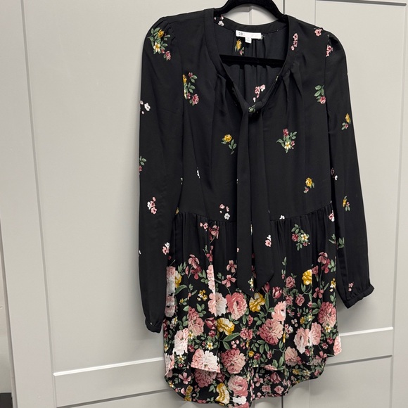 Floral Long Sleeve Tunic - Picture 1 of 3